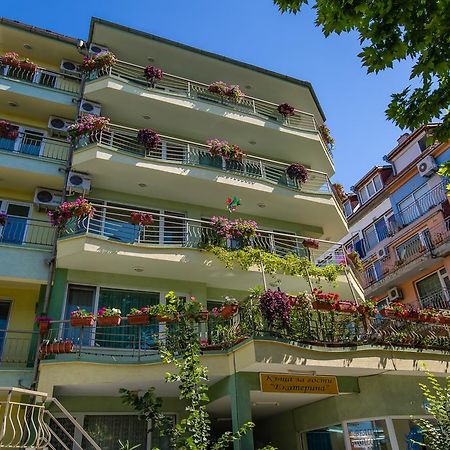 Guest House ,, Ekaterina" Nesebar Exteriör bild