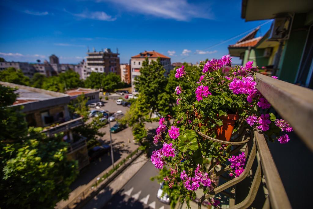 Guest House ,, Ekaterina" Nesebar Exteriör bild